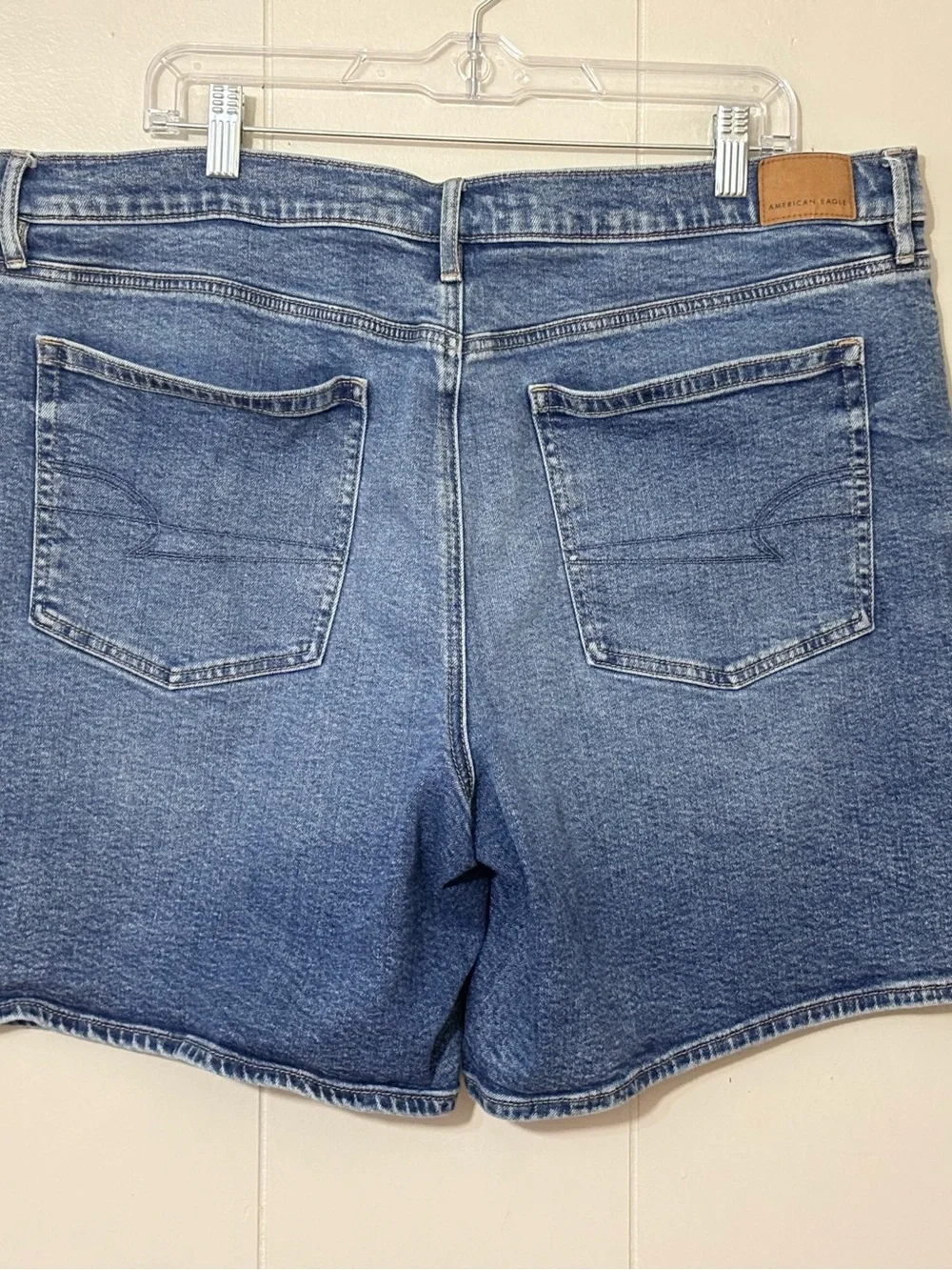 American Eagle Perfect Bermuda Shorts Women’s 16 Strigid Stretch Denim 8” Blue